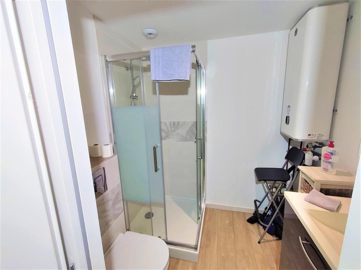 Appartement T2 "Mesange" Hyper Centre D'Ernee Exterior photo